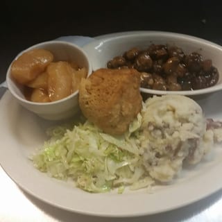 VEGAN/VEGETARIAN PLATE